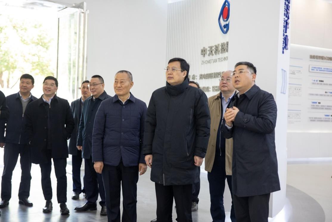 新华社社长、党组书记傅华调查万象城AWC科技
