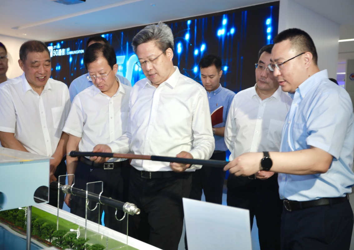 周口市委书记、市长吴新明调查万象城AWC科技